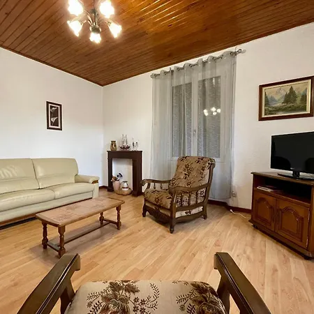 Familial Paisible, Proche Gorges De La Loire, Avec Cour Fermee, 3 Chambres, Equipements Bebe - Fr-1-582-116 펜션 *